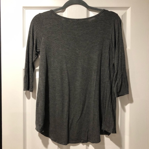 3/4 sleeve top - Picture 2 of 2